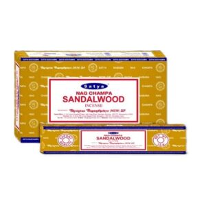 Originalūs Satya Nag Champa Sandalwood rankų darbo smilkalai 15g pakuotėje Originalūs Satya Nag Champa Sandalwood rankų darbo smilkalai 15g pakuotėje