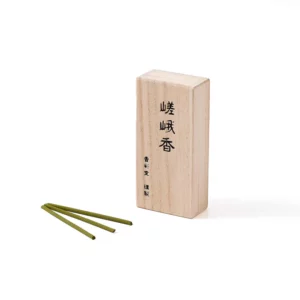 Prabangūs Kousaido japoniški smilkalai Morning Mist of Saga medinėje dėžutėje autentiški japoniški smilkalai medinėje dėžutėje