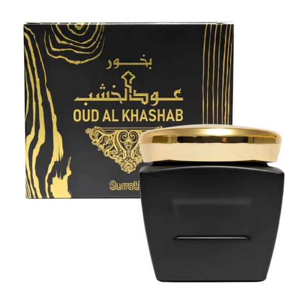 Juodas Surrati Oud Al Khashab smilkalų indelis Juodas Surrati Oud Al Khashab smilkalų indelis su auksiniu dangteliu ir pakuote
